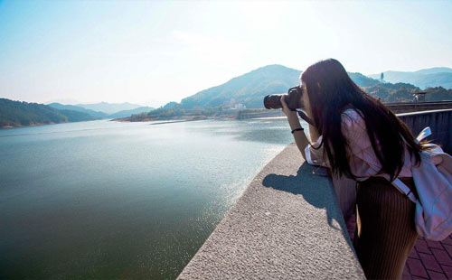 头发头皮屑特别多怎么回事
