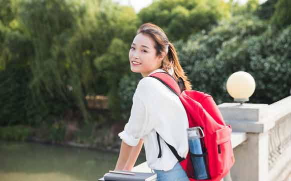 如何开好一个服装店