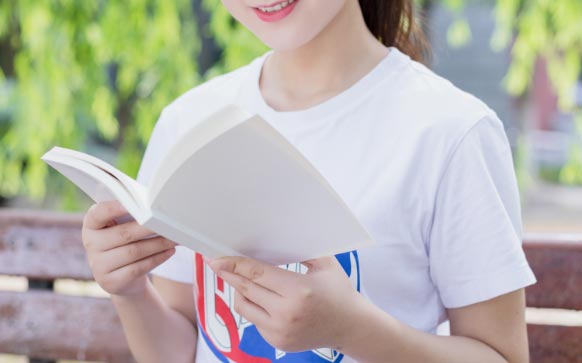 成长的脚印作文