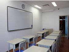 新通外语学校环境-小班课室