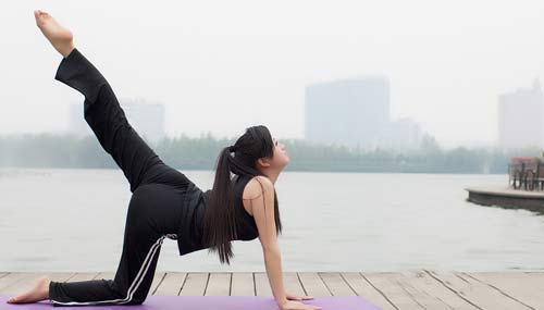 颈椎炎的瑜伽锻炼方法