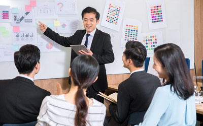 資深講師授課