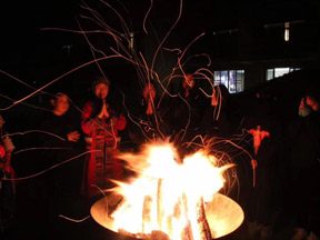 篝火晚会