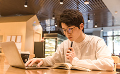 看書
