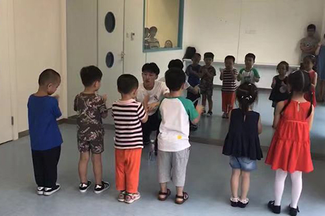 職業(yè)的走臺方式