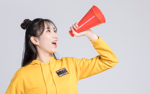 大聲朗讀