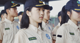  軍事夏令營(yíng)
