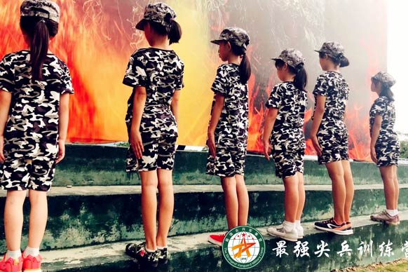 深圳最强尖兵夏令营训练
