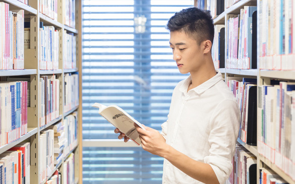 在校學生學習