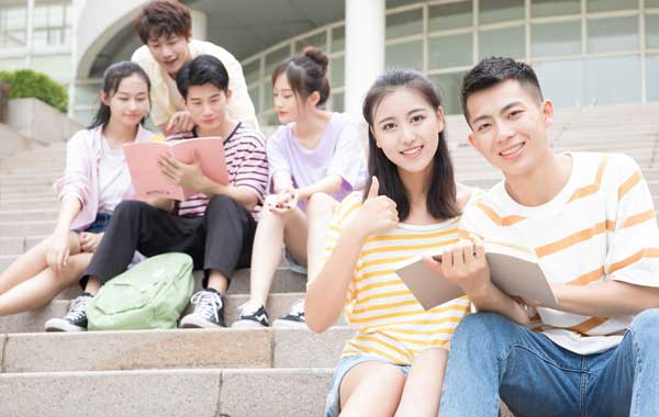 提供留學(xué)信息<