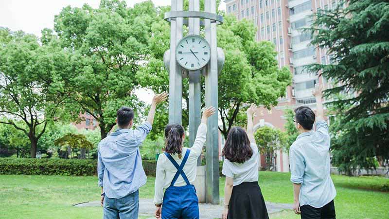 启德留学