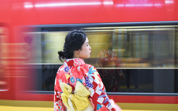 純?nèi)帐秸Z言環(huán)境