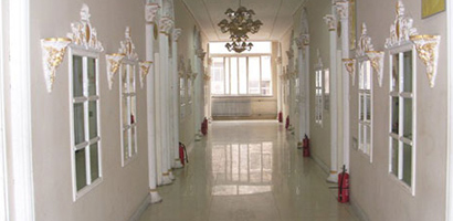 學(xué)校走廊