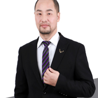 麥職教育老師