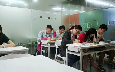 學(xué)員上課