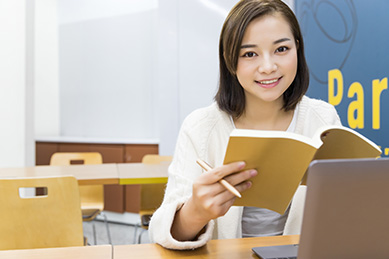 考研專業(yè)課輔導(dǎo)老師為學(xué)員個(gè)性定制學(xué)習(xí)方案，提高學(xué)習(xí)效率