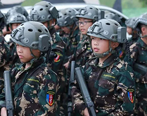 真正軍營(yíng)生活