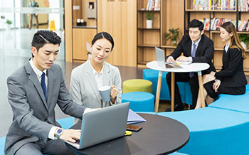實操授課老師