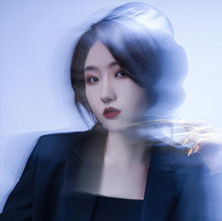 余銘