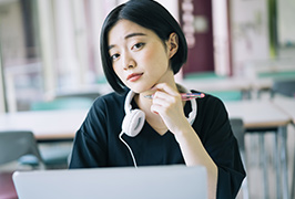 課前