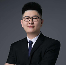 何老師