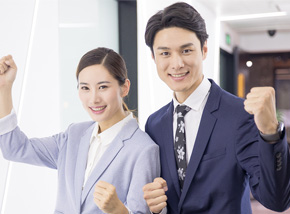 上班辦公室的白領(lǐng)