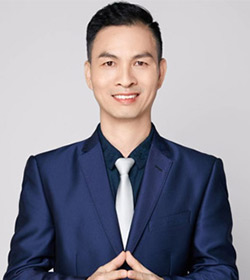 梁億