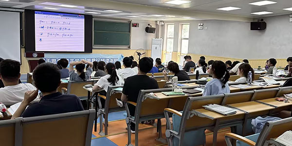學習現(xiàn)場