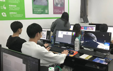 面授班學習