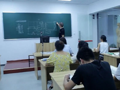 理論課室