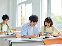 對美國高等教育感興趣的國際學生