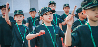缺乏集體生活