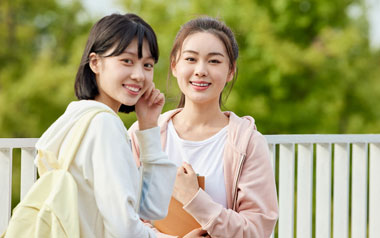 美術