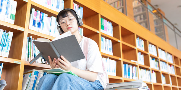 圖書館學習德語