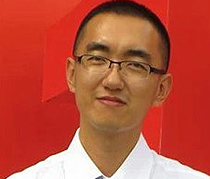 董軼群