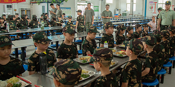 飯?zhí)? /> 
</p>
<p style=