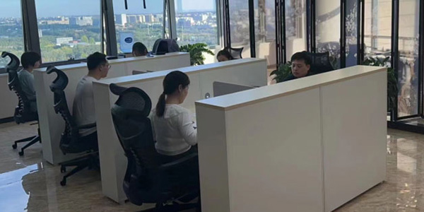 同亞辦公環境