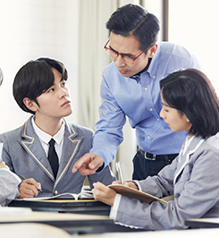 教師編課程
