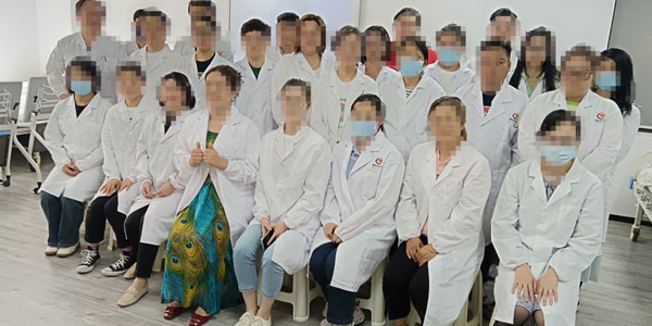 學員與老師的合照