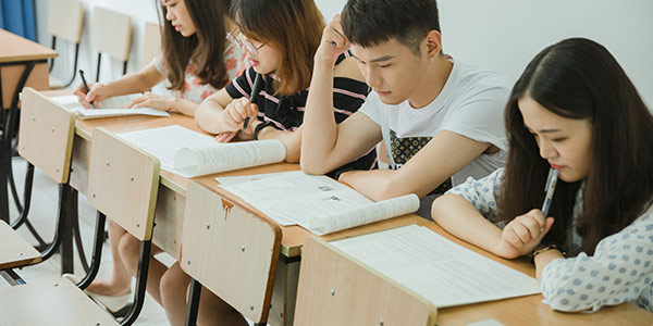 模擬考試