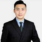 潘偉杰