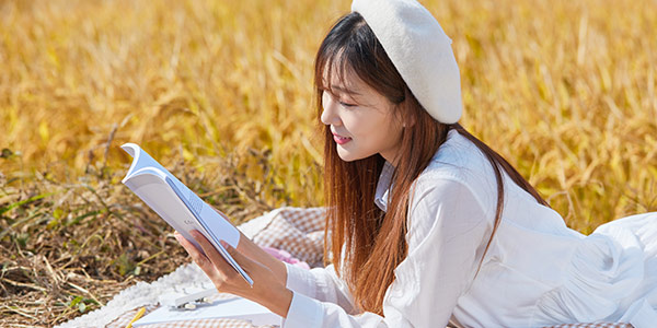 稻田看書