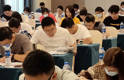 卓研教育