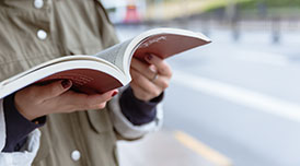 戶外看書(shū)