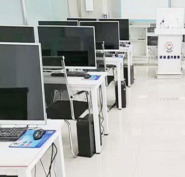 迪派電腦機房