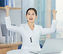 平面設(shè)計(jì)師、網(wǎng)頁設(shè)計(jì)師等設(shè)計(jì)師