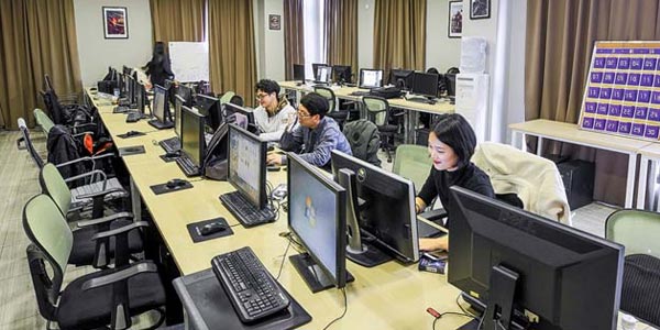 上海博思電腦室