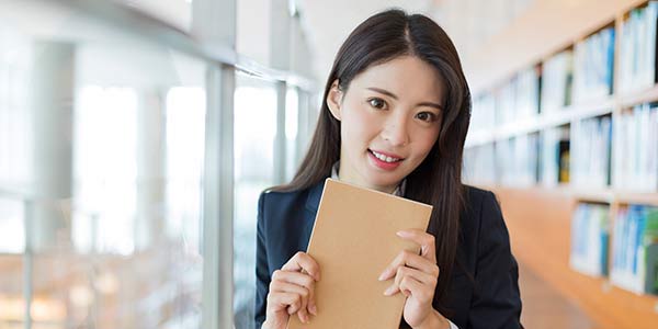 女學生