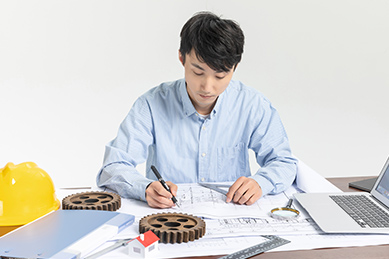 掌握編程、操作與維護技能