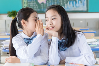 說悄悄話